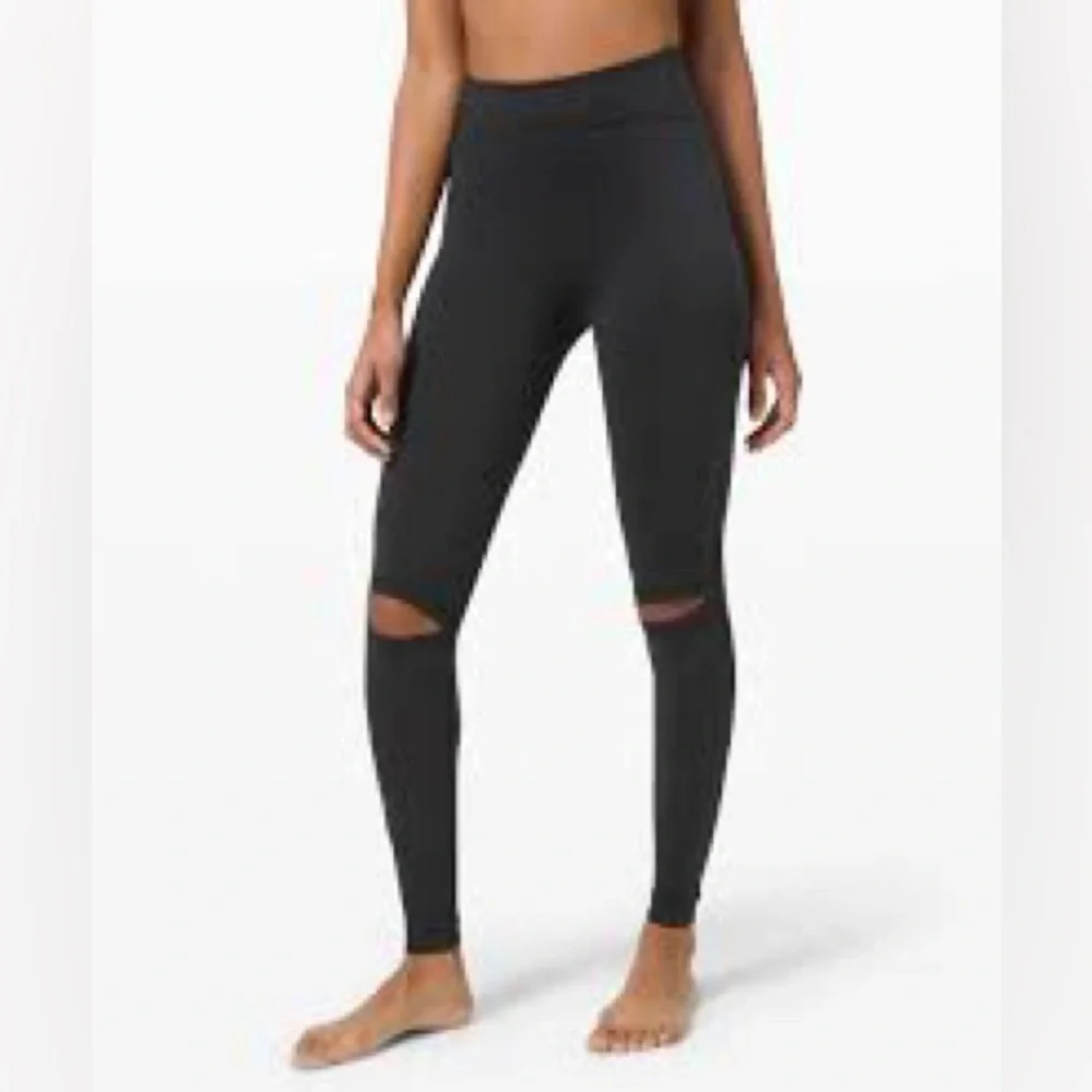 Lululemon Vented Knee High Rise Leggings Size 6